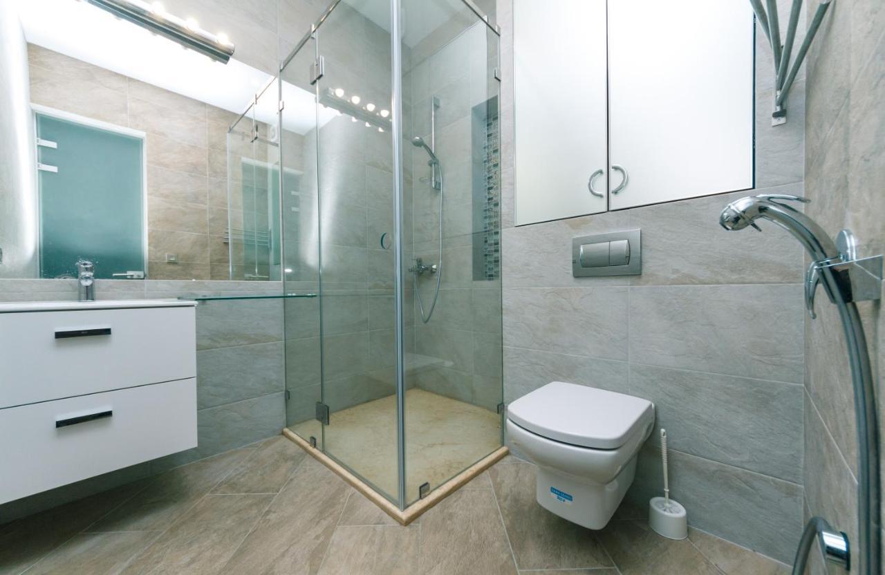 Hotrent City Deluxe Киев Экстерьер фото